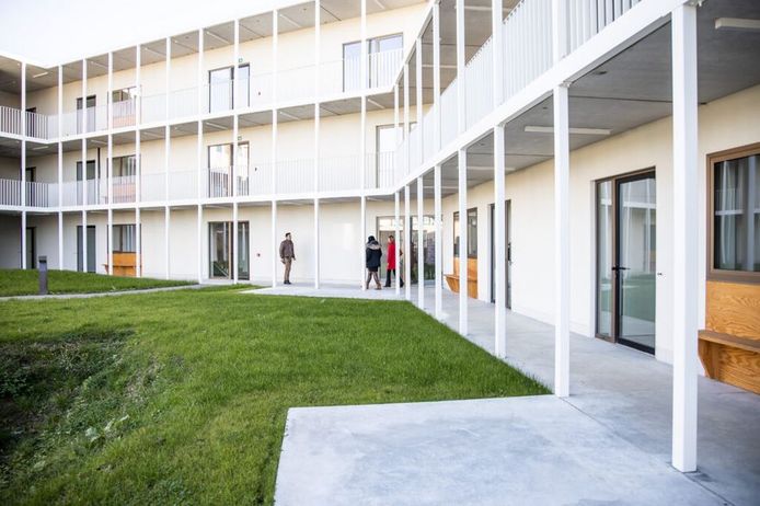 Een beeld van de woning met achttien studio's