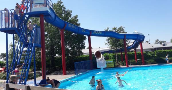 Toptijden voor jubilerend zwembad in Dreumel