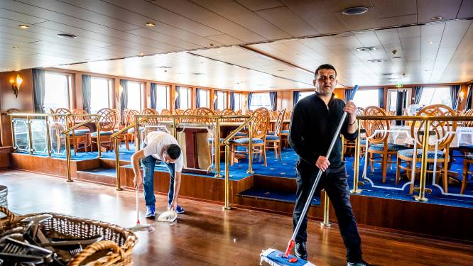 Cruiseschip Bellissima maakt zich gereed voor de komst van vluchtelingen uit Oekraïne