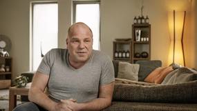 Sergio lijdt aan clusterhoofdpijn. Prof: “Nóg pijnlijker dan migraine, de aandoening wordt zelfs ‘suicide headache’ genoemd”