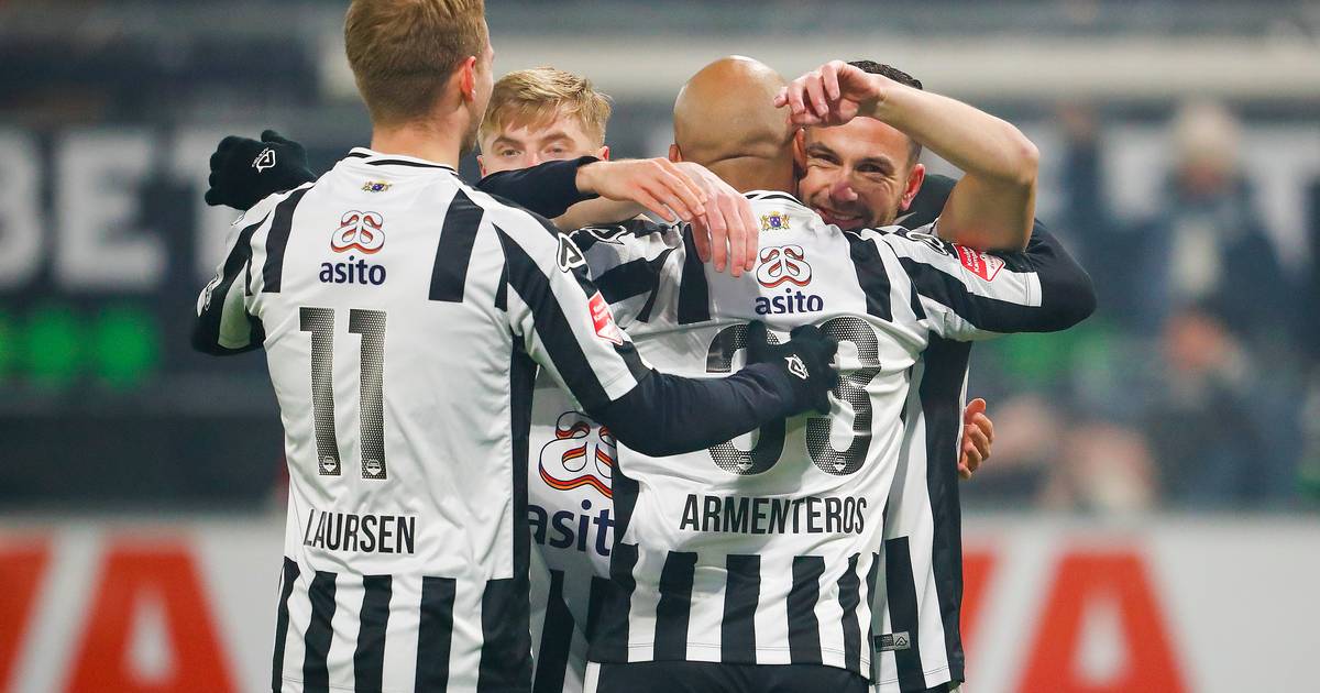 Heracles Almelo Stijgt Naar De Top