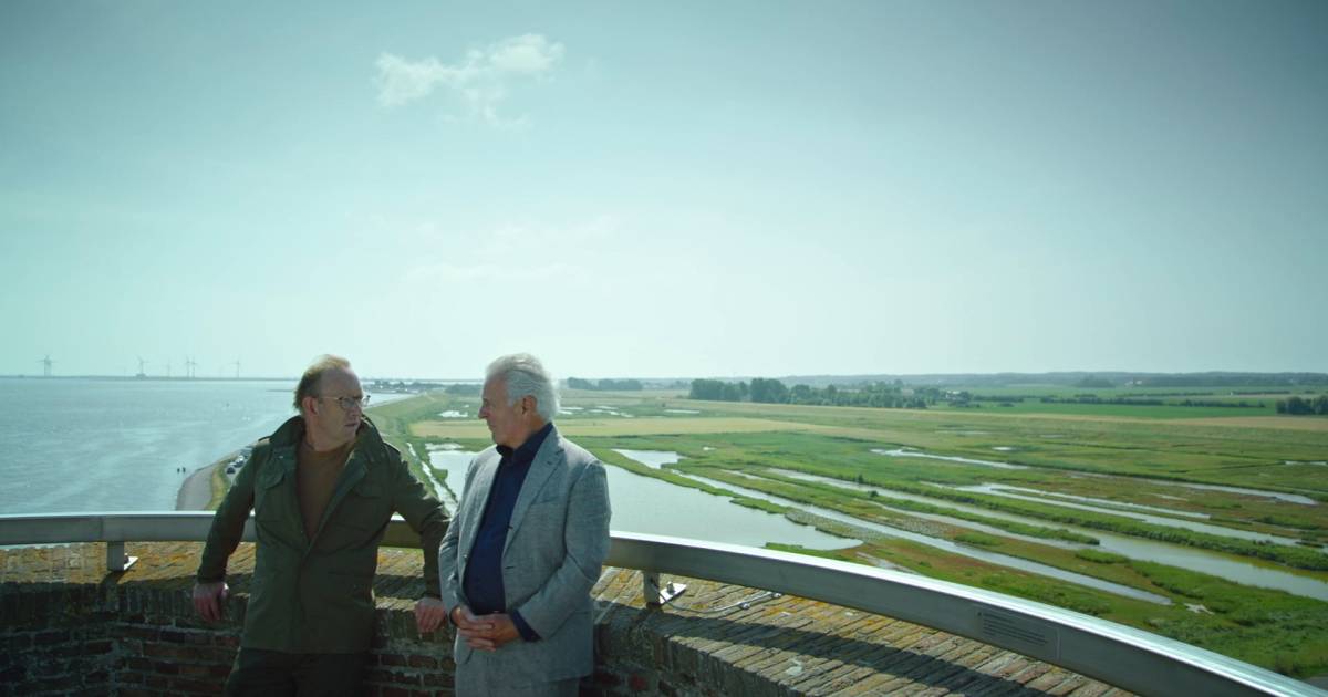 Westerschelde Ferry met Huub Stapel aan boord op tv - Provinciale Zeeuwse Courant