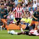 Uiterlijk vertoon van voetbalprofs valt slecht in crisistijd