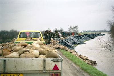 Mogelijk muur op wereldberoemde dijk bij Ochten