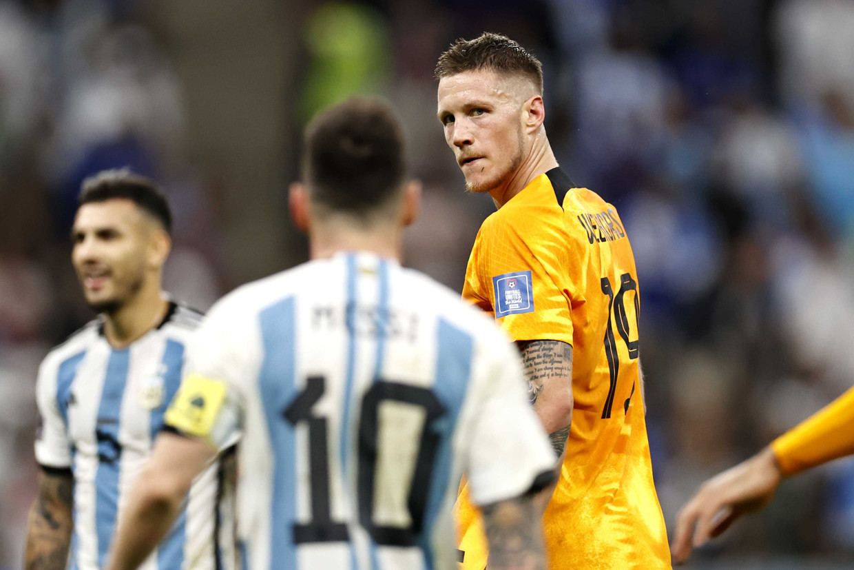 Lionel Messi kreeg het tijdens en na de kwartfinale tussen Nederland en Argentinië aan de stok met Wout Weghorst.  Beeld ANP