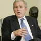 Bush roept Musharraf op verkiezingen te houden