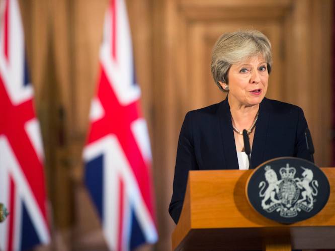 "Britse premier Theresa May onderzoekt in het geheim nieuwe verkiezingen voor november na brexit-debacle"