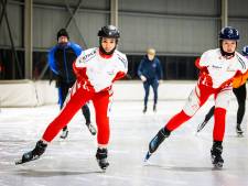 Vriendinnen schaatsen Alternatieve Elfstedentocht en halen zo geld op voor Stichting Hartekind: ‘Gezond zijn is niet vanzelfsprekend’