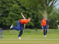 Alexander Roy gooit de bal met 122 kilometer per uur én is in beeld bij het Nederlands cricketteam