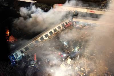 Catastrophe ferroviaire en Grèce: au moins 32 morts et 85 blessés