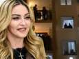 Italianen zingen zogezegd Madonna-hits op hun balkon: sterren trappen in coronahoax