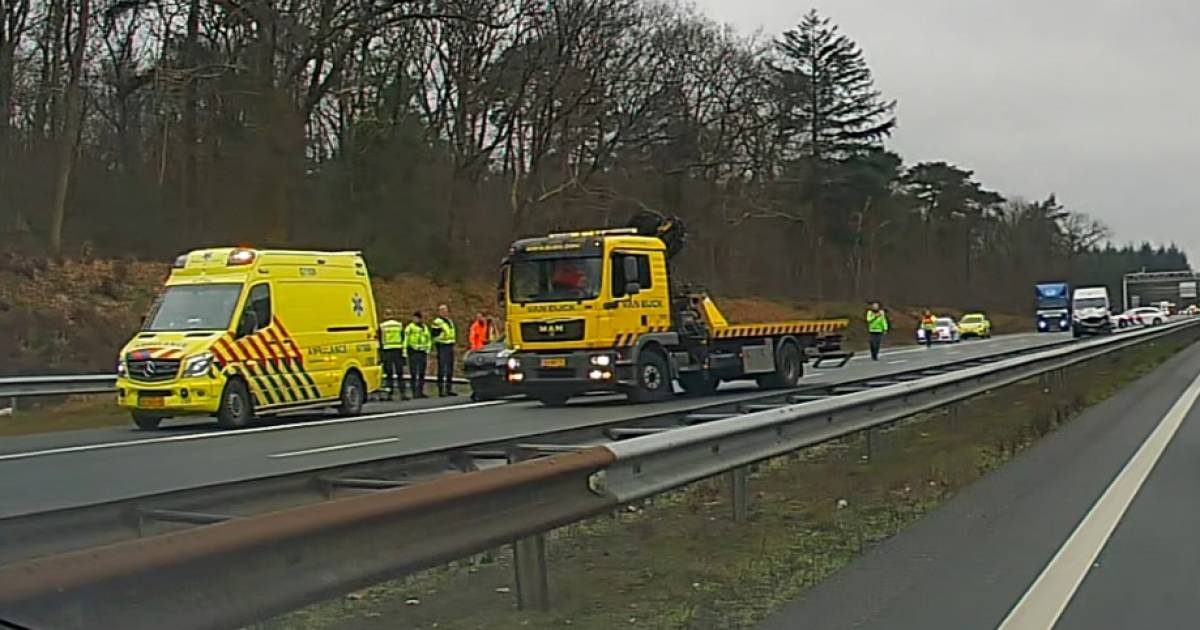 Ernstig ongeval A58, snelweg dicht.