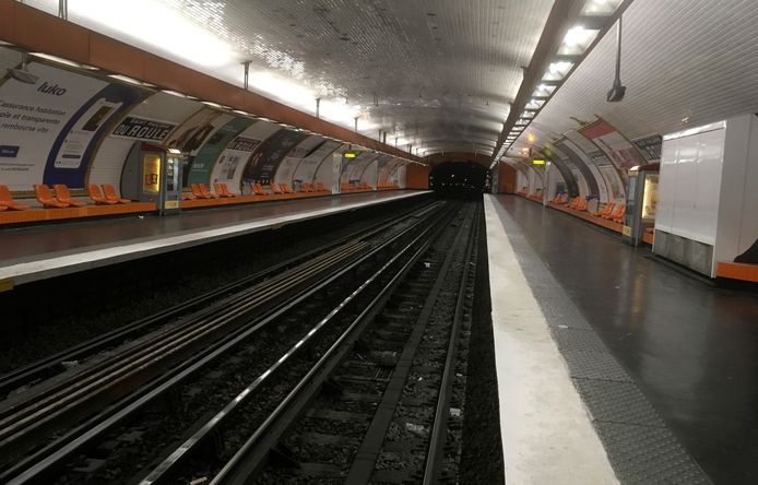 Illustratiebeeld: een metrostation in Parijs.