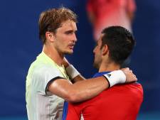 Sensation dans le tournoi de tennis: Zverev fait tomber Djokovic en demi-finales