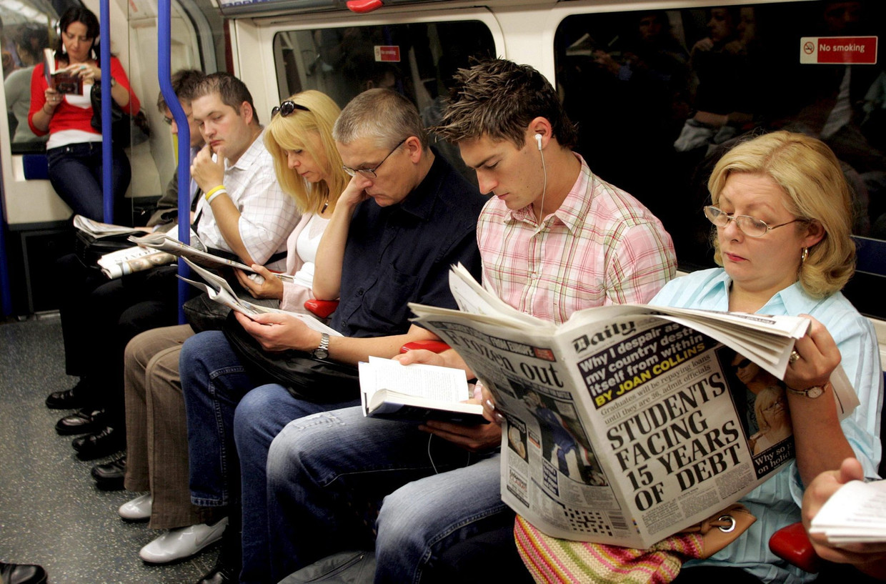 Zal het met de komst van mobiel bereik gedaan zijn met de rust in de Londense metro?  Beeld EPA