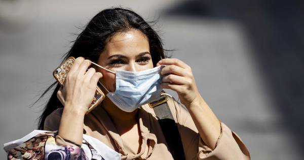 Nieuwsoverzicht | Geen mondkapjesplicht in Bergen op Zoom - Jeu-de-boulesbaan-eigenaren rollebollend