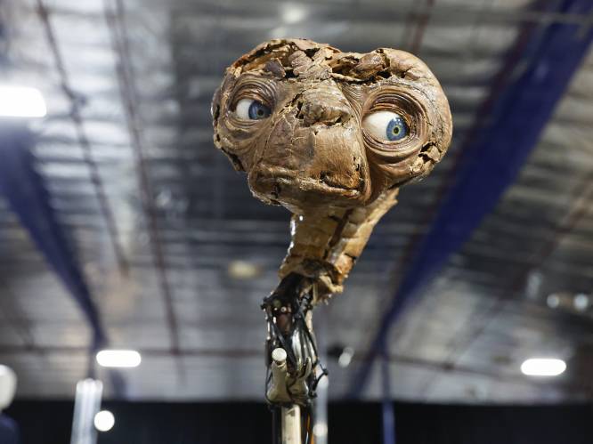Beroemde attributen uit films onder de hamer: hoofd van E.T. moet tot 1 miljoen dollar opleveren