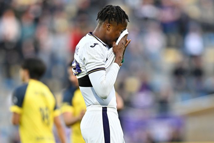 La mine déconfite der Christian Kouamé après la défaite d'Anderlecht.