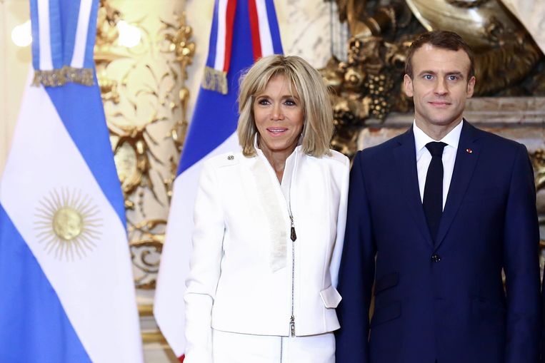 Emmanuel en Brigitte Macron. Beeld Photo News