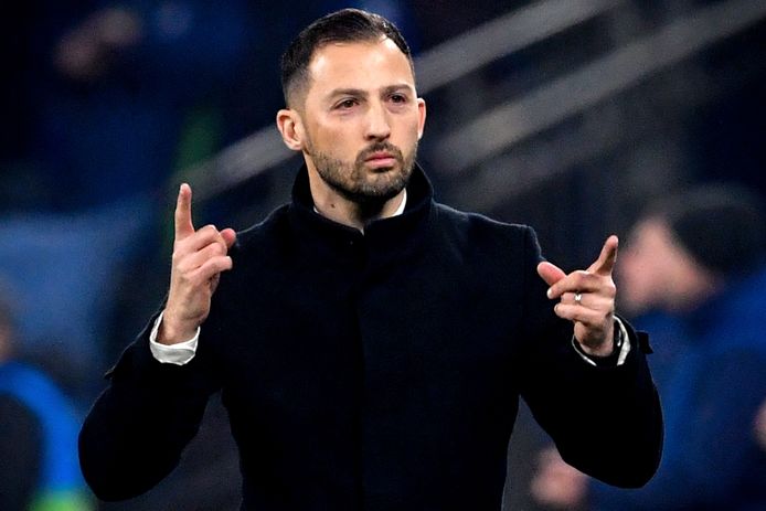 Domenico Tedesco is een datagedreven trainer die al Champions League speelde en de Duitse beker won.