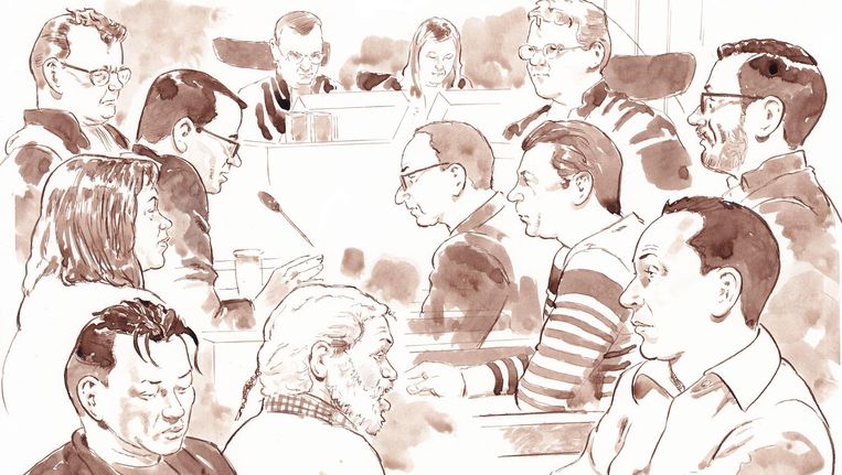 Een rechtbanktekening van het laatste woord in het Passageproces op 20 april. VLNR advocaat Nico Meijering, Pinny S., Dino S., Jesse R., Siegfried S., advocaat-generaal Frits Posthumus, Freek S., advocaat-generaal Cynthia de Jong, Nan-Paul de B., voorzitter van het Hof Mr. Ruud Veldhuisen, Mohammed R., Sjaak B. Beeld anp