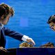 Wereldkampioen Carlsen haalt ook tegen koploper Giri niet beste vorm