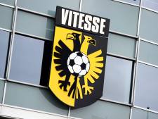 Vitesse krijgt 50+ Mobiel als rugsponsor; supporters kunnen aanbiedingen verwachten