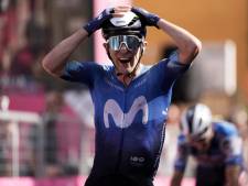 Pelayo Sánchez verslaat Julian Alaphilippe en wint in Giro d’Italia na spektakel op gravelstroken en Toscaanse heuvels