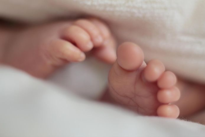 Un Medecin A Utilise Six Fois Une Ventouse Pour Accoucher Un Bebe Il Sera Juge Pour Homicide Involontaire Belgique 7sur7 Be