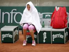 Herfstweer teistert Roland Garros: ‘Acht graden, ik ga echt niet spelen’