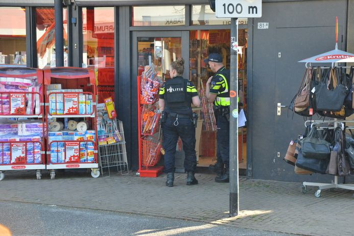 Gewapende overval op Kruidvat in centrum Ulvenhout dader op de