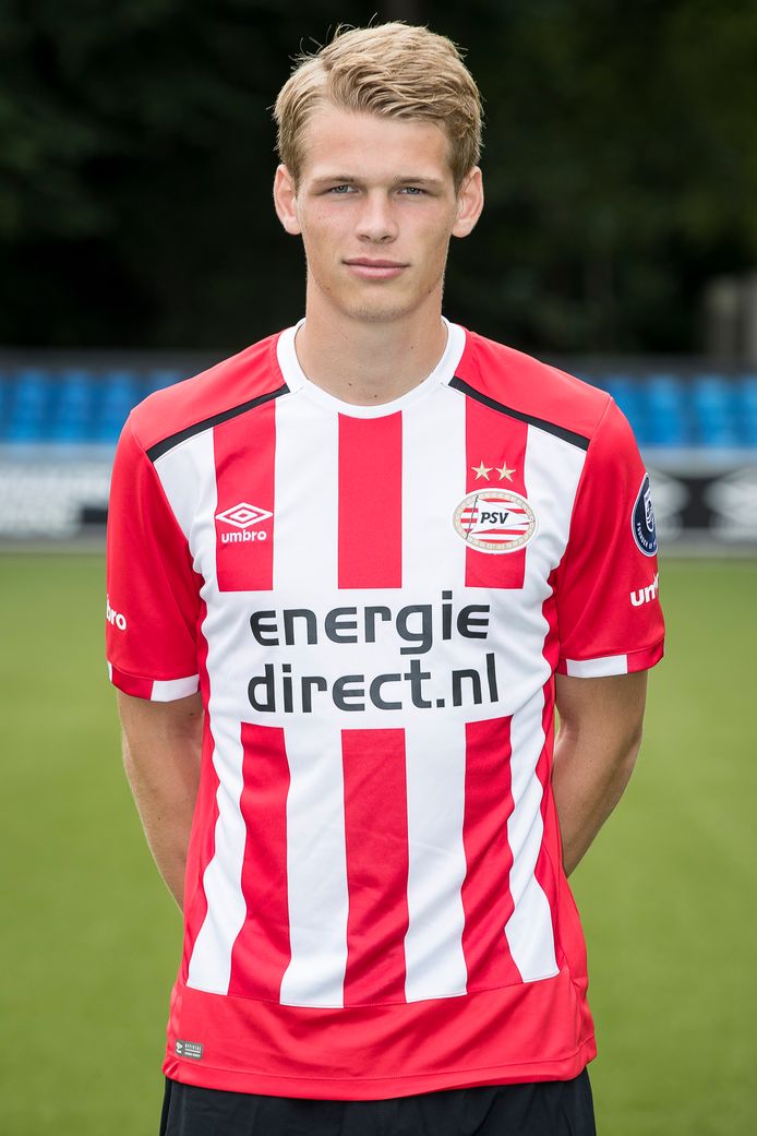 Jong PSV'er Nikolai Laursen: trefzeker voor Jong Denemarken.