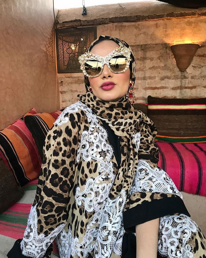 Dolce & Gabbana moslim model Ruba Zai.