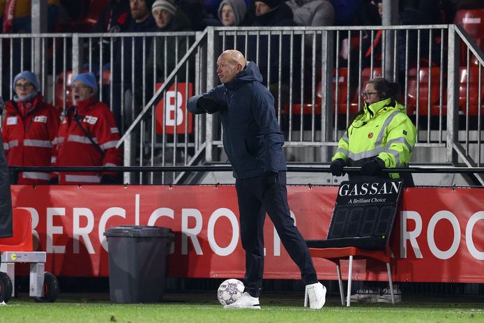 Richard Roelofsen is dinsdag de eindverantwoordelijke bij De Graafschap in het bekerduel met De Treffers.