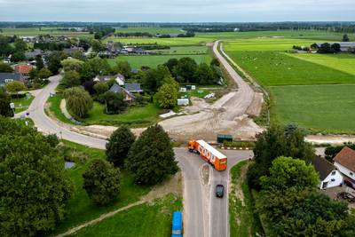 Splitsing Maas-Waalweg maanden dicht door aanleg rotonde: fietsers moeten flink omrijden