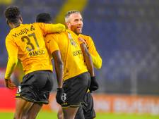 Invaller Adiléhou kopt geestdodend NAC in slotminuut langs Helmond Sport