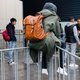 Al een jaar waarschuwen experts voor deze opvangcrisis: wat is de reden voor deze malaise?