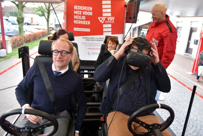 Vlaams minister van Mobiliteit Ben Weyts (N-VA) zegt dat de rijopleiding in Vlaanderen de goedkoopste van Europa blijft.