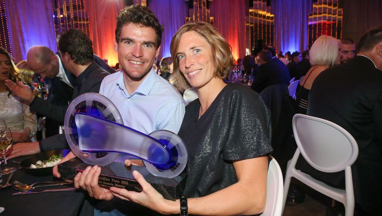 Van Avermaet Dankt Zijn Vriendin Het Is Niet Altijd Even Makkelijk Voor Haar De Morgen