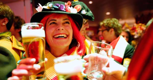 @Politie wordt een beetje te gek.. naast mijn eigen ervaring lijken jullie mensen niet meer serieus te nemen en schuiven wel heeeeel gemakkelijk zaken af