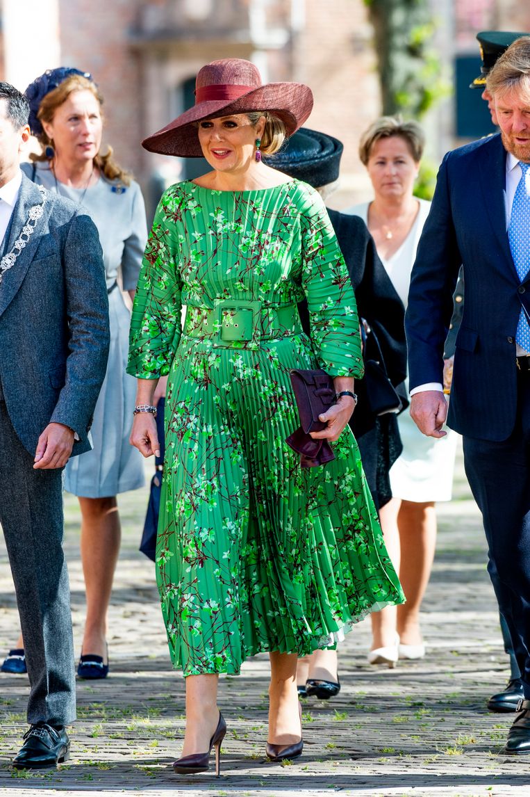 Máxima draagt groene plissé-jurk van Natan voor bezoek aan Zeeland Beeld Brunopress/Patrick van Emst