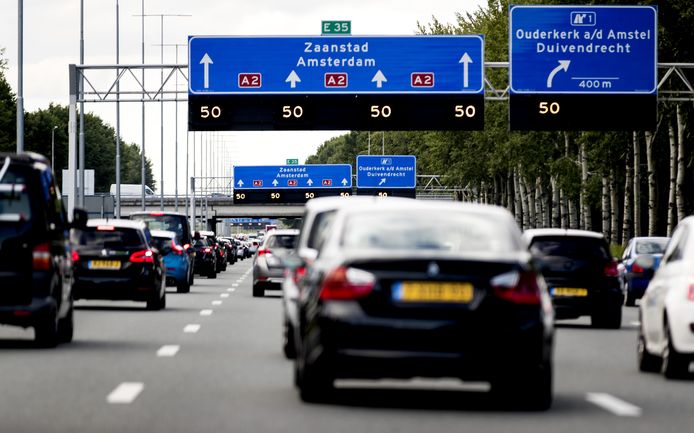 Automobilisten gaan dit jaar naar verwachting 12 procent meer kilometers gaan maken dan in 2021.
