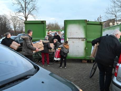 Inwoners moeten maar wennen aan nieuwe manier inzamelen oud papier
