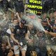Red Bull gaf te veel geld uit in 2021, maar Max Verstappen behoudt ‘gewoon’ zijn eerste wereldtitel