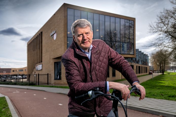 Wethouder Willem Posthouwer: 'We willen niet over twintig jaar met een verpauperd bedrijventerrein zitten'.