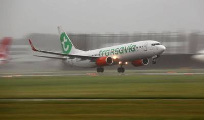 Vliegtuig Transavia uitgeweken na aanvaring met vogels