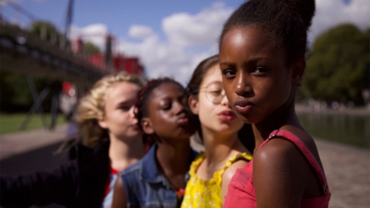 Een beeld uit 'Cuties'. Beeld Netflix