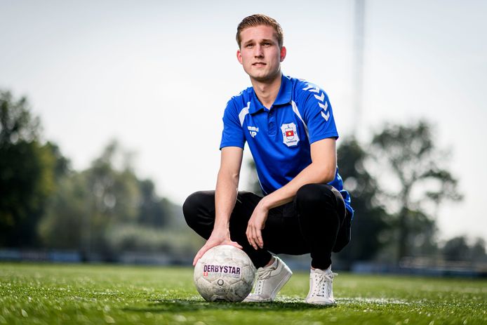 Mathijs Pieper zette LSV in de eerste competitiewedstrijd nog wel op voorsprong tegen De Tukkers, maar uiteindelijk ging de ploeg hard onderuit: 7-1. "Maar dat was ingecalculeerd. Die ploeg is veel te goed voor ons."