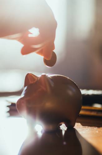 GROTE PEILING. 4 op de 10 Vlamingen hebben amper genoeg centen om maand door te komen