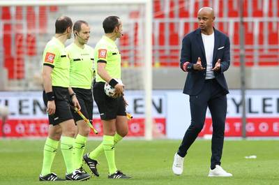 Antwerp snoept derde plaats af van Anderlecht na gecontesteerde goal van Lamkel Zé